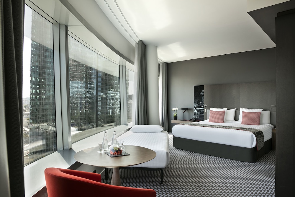 The Level Grand Premium with Tour Eiffel View and Lounge Access
