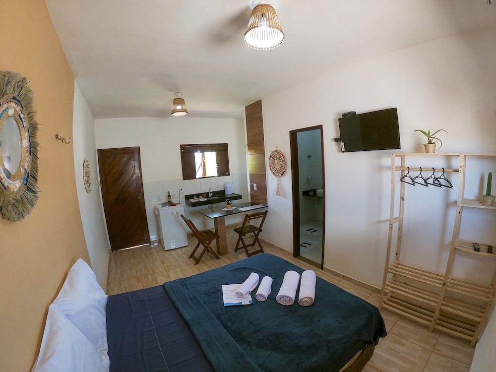 Deluxe Room, 1 Bedroom, Pool View photo 1