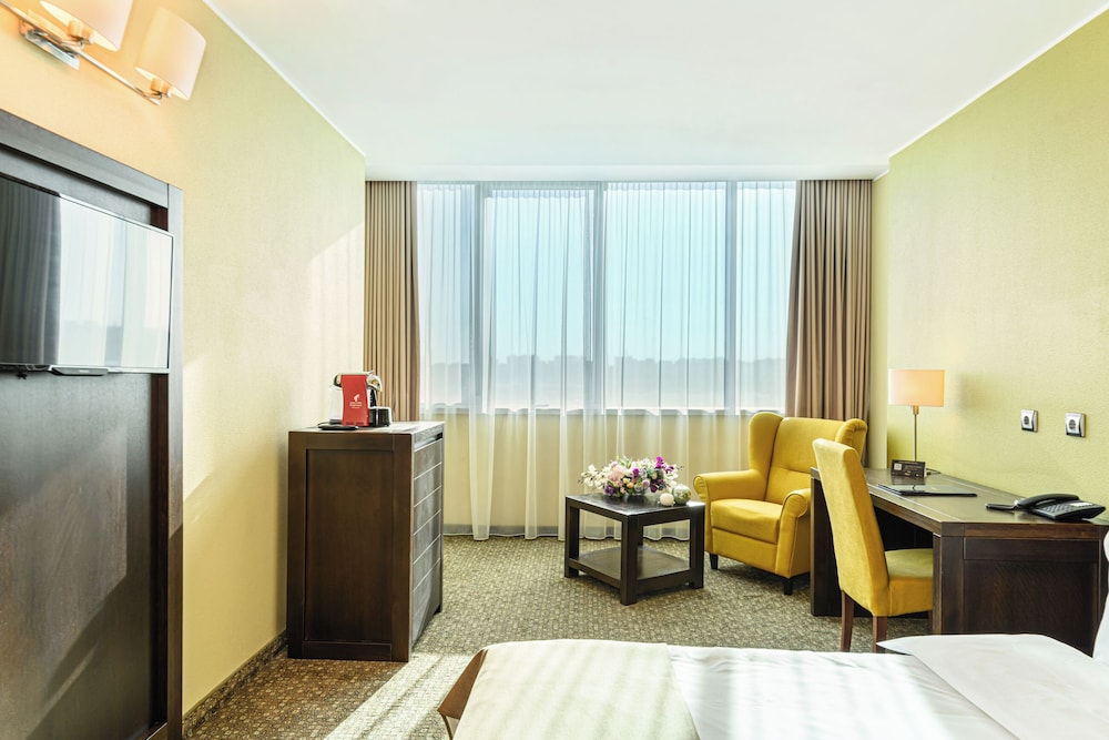 Superior Double Room, River View photo 2