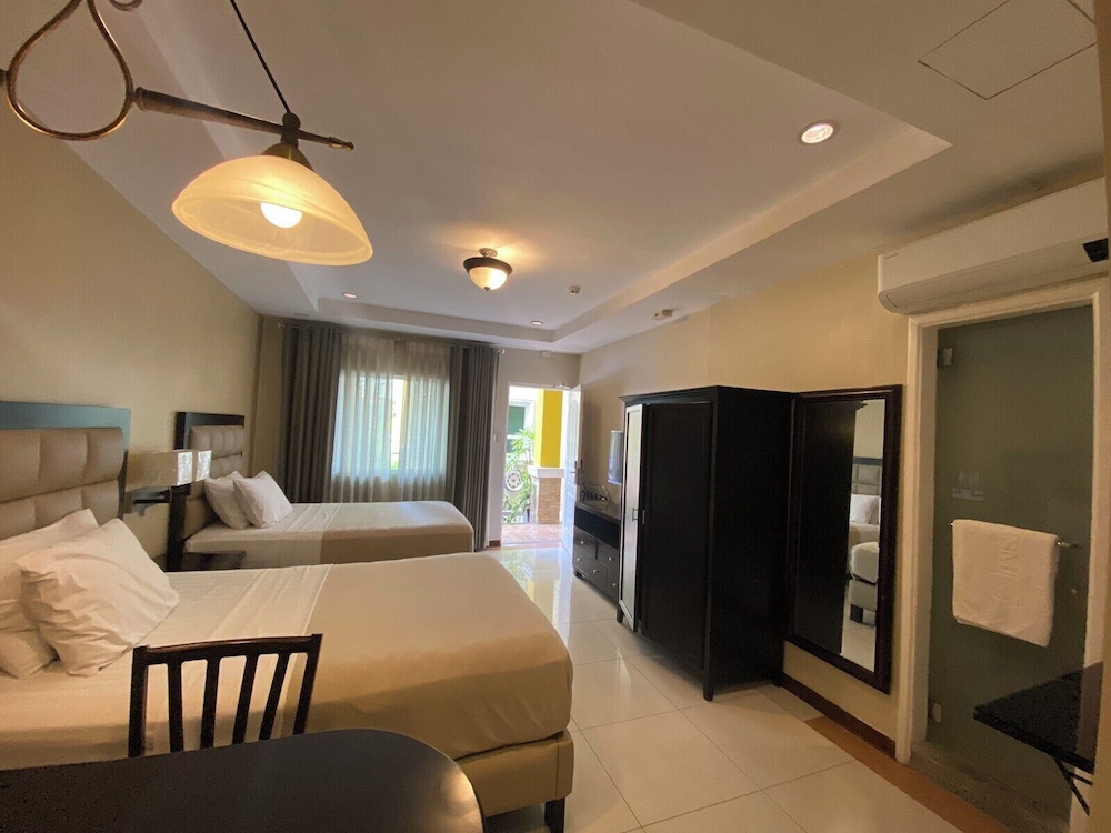 Executive Studio, 2 Twin Beds