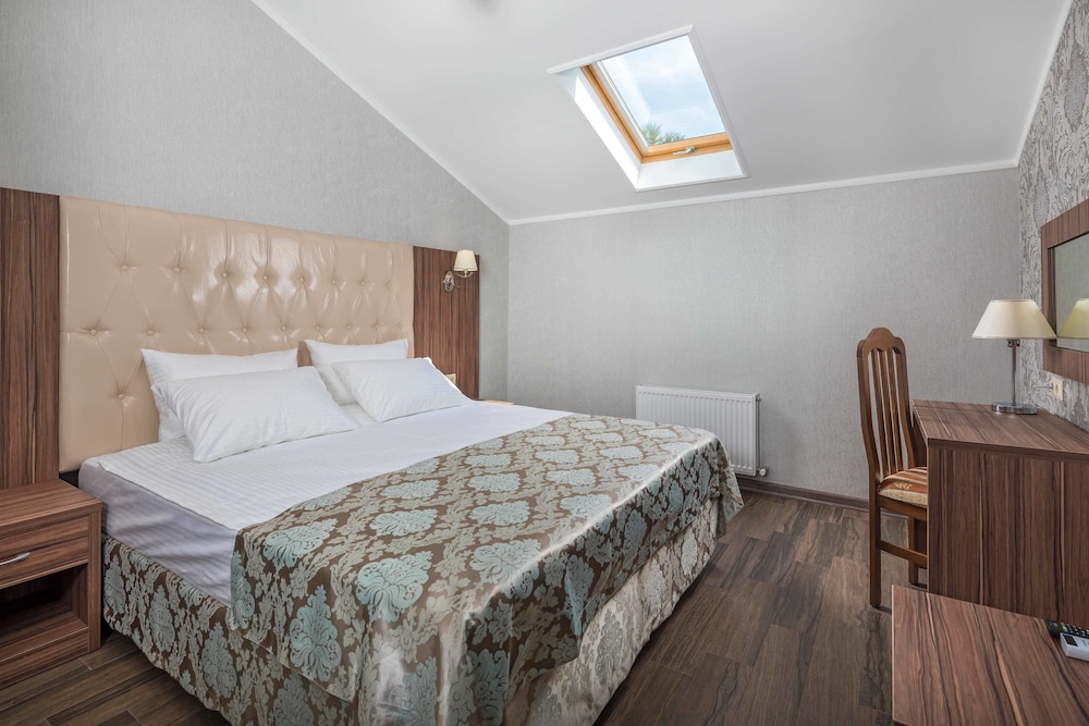 Standard Double Room photo 3