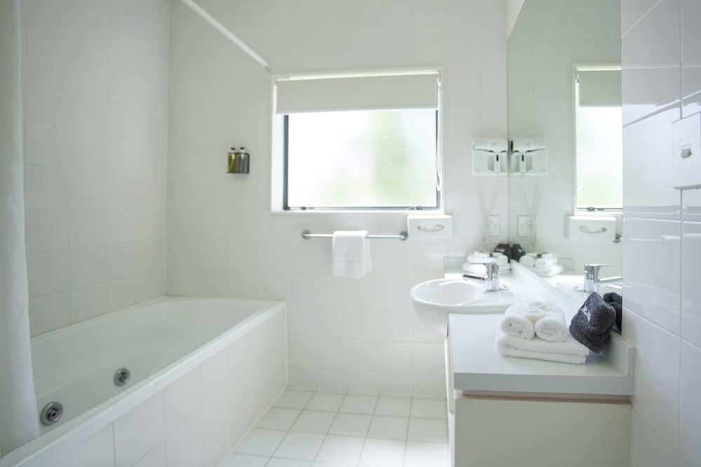 One Bedroom Suite photo 3