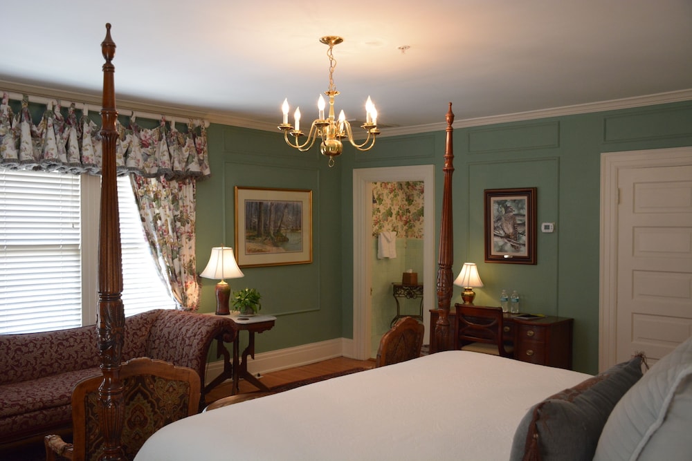 Standard Double Room, 1 King Bed - Carter - 2nd Floor No Elevator photo 3