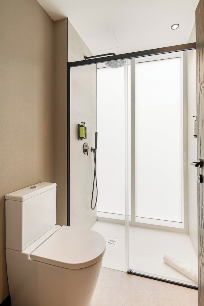Classic Double or Twin Room - Photo 6