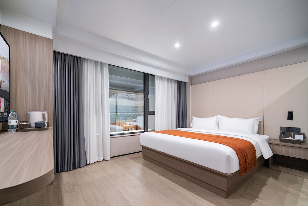 Junior Double Room