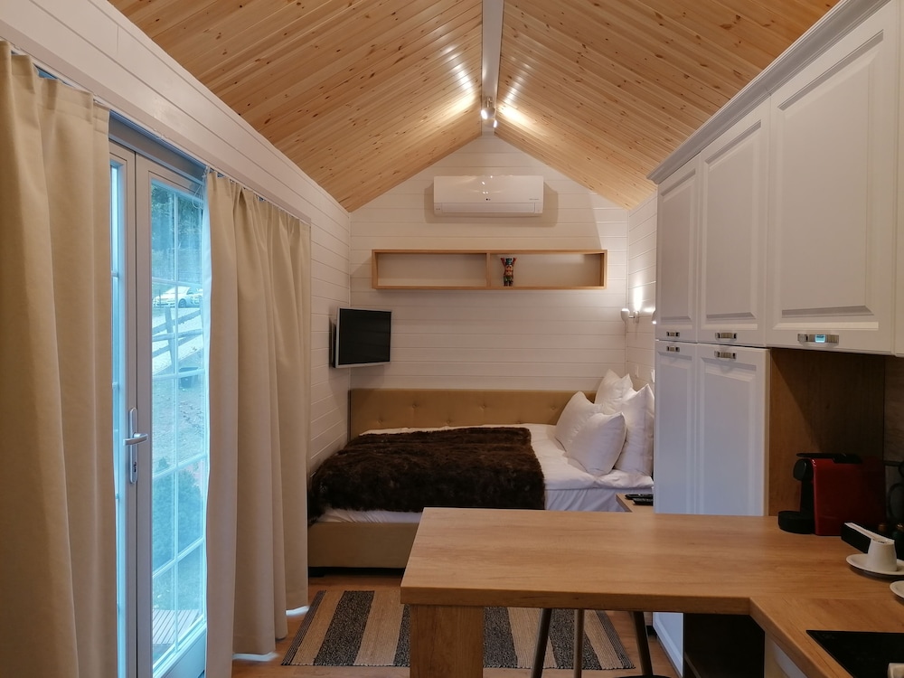 Economy Cabin photo 3