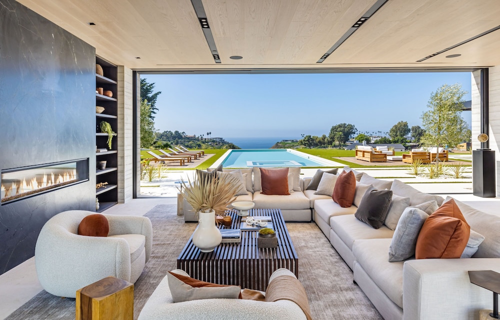 Luxury Villa, Multiple Beds, Pool Access, Ocean View (The Dume Legacy) photo 2