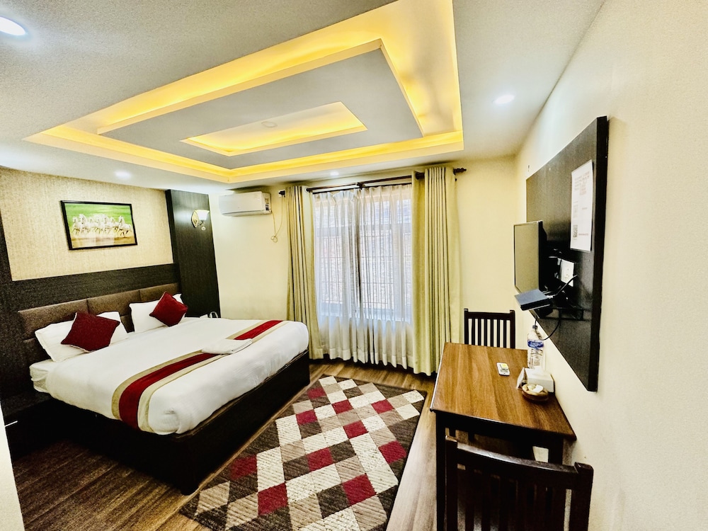 Deluxe Double Room - Photo 10