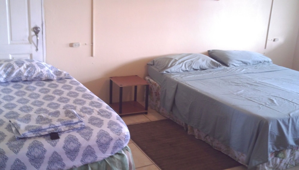 Basic Quadruple Room, Multiple Beds, Sea View photo 1