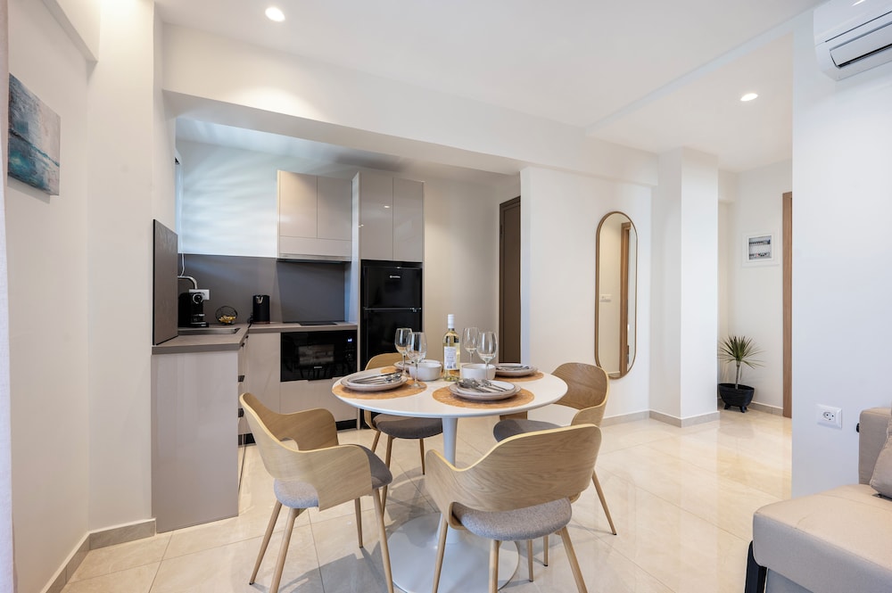 Family Apartment, Balcony