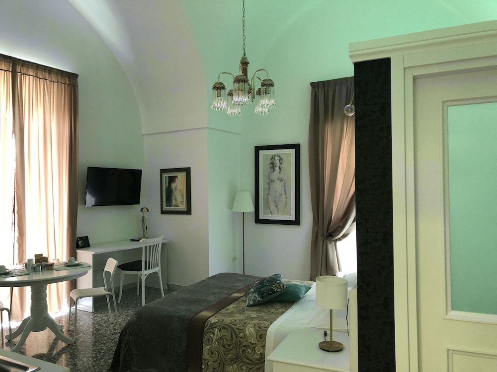 Double room with private bathroom photo 2
