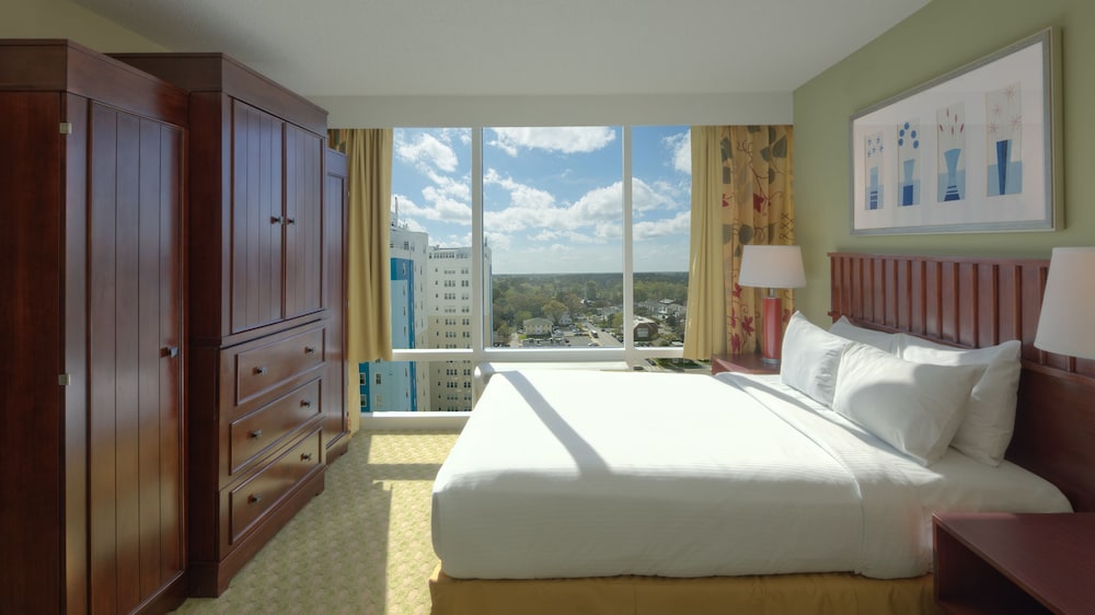 1 BEDROOM CITY VIEW HEARING/ROLL N SHWR - Photo 1
