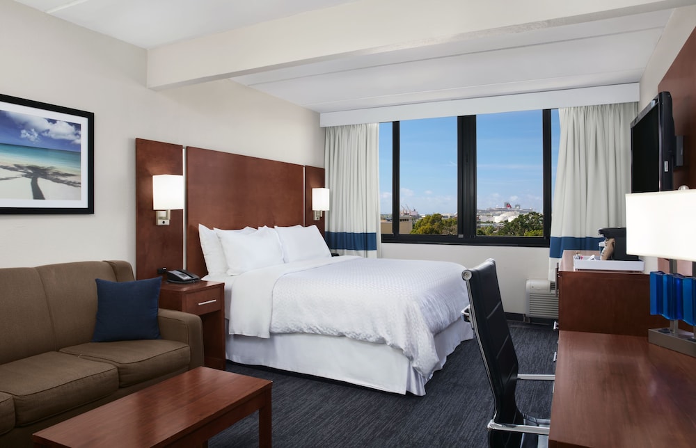 Suite, Multiple Beds - Photo 3