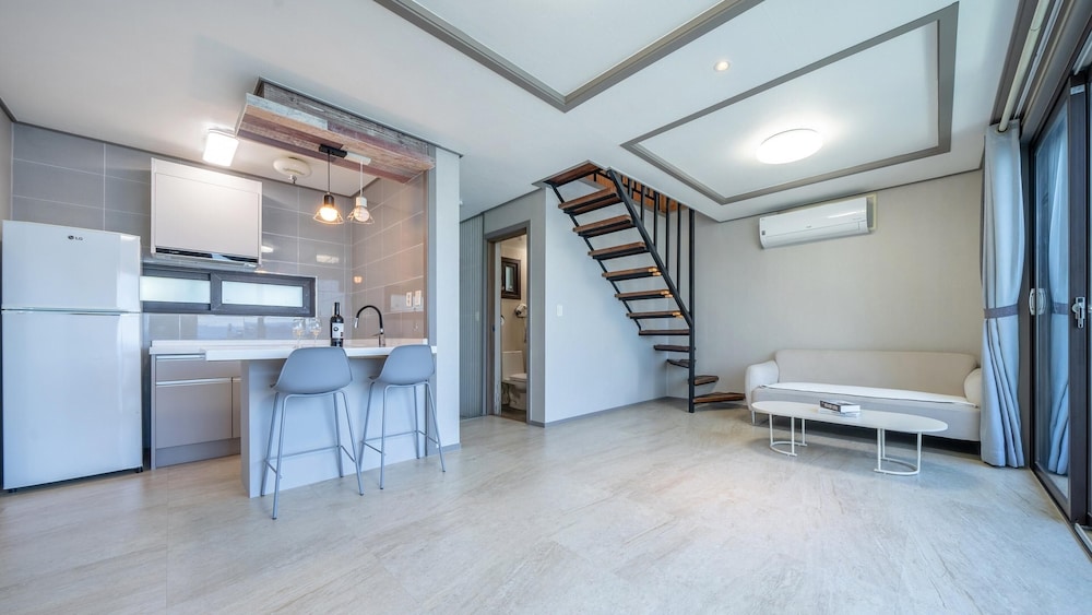 Basic Room, 1 Bedroom (ROOM 202) - Photo 10