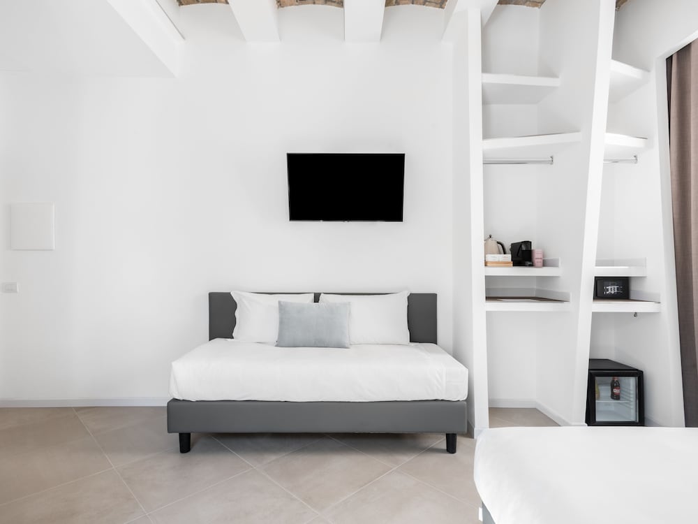 Medium Room, Terrace, Extra Single Bed photo 3