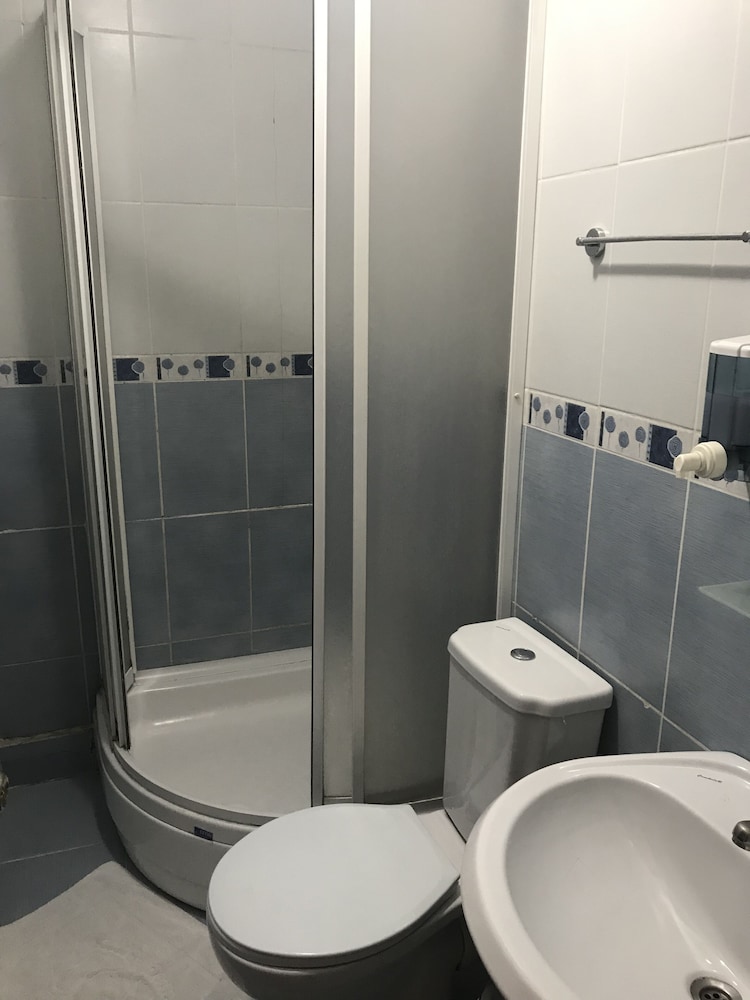 Standard Triple Room photo 2