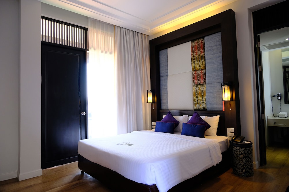 Premium Double Room - Photo 11