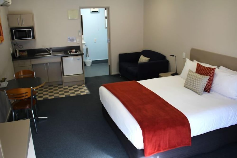 King Studio Suite photo 1