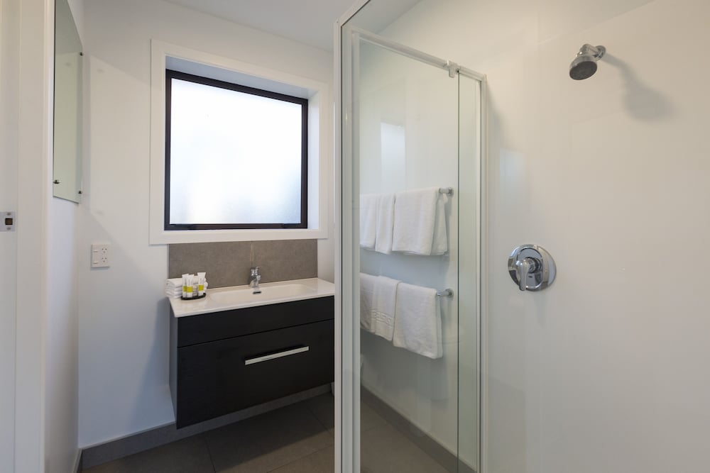 Deluxe Apartment, 2 Bedrooms - Photo 14