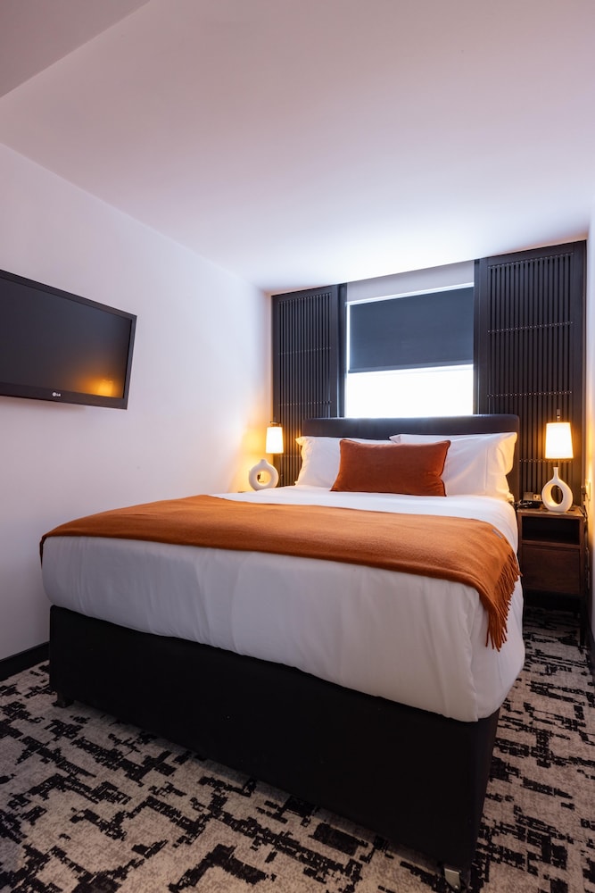 Petite Double Room (Basement Room)