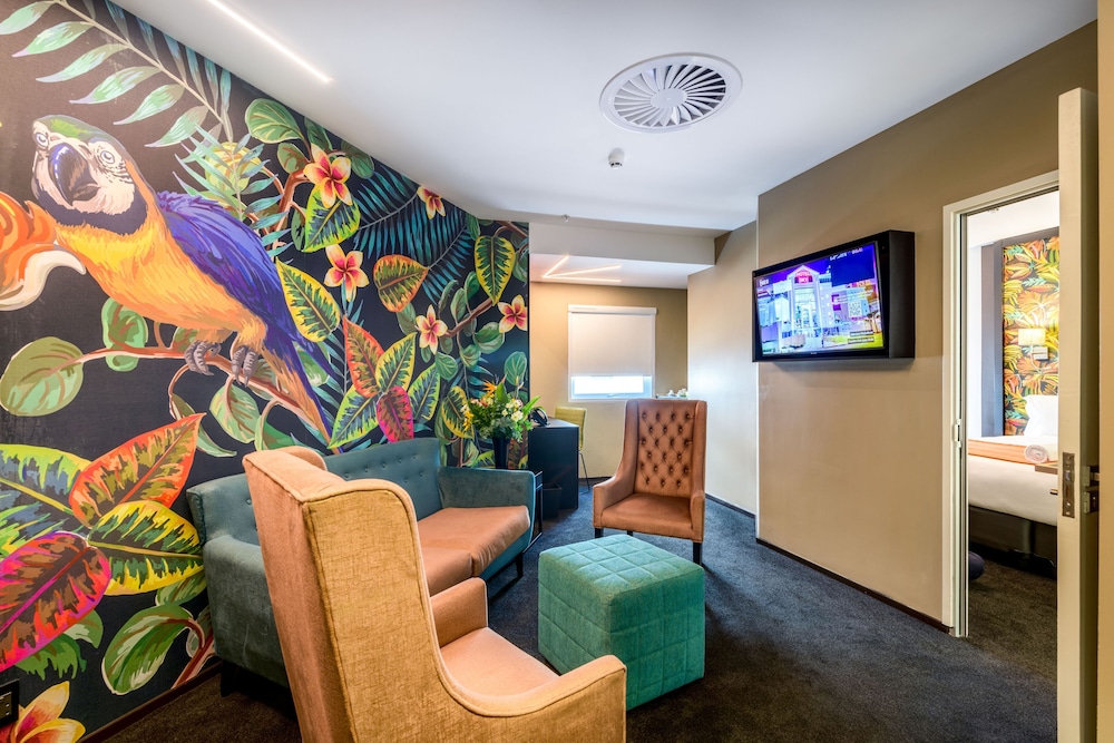 King Suite - Photo 4