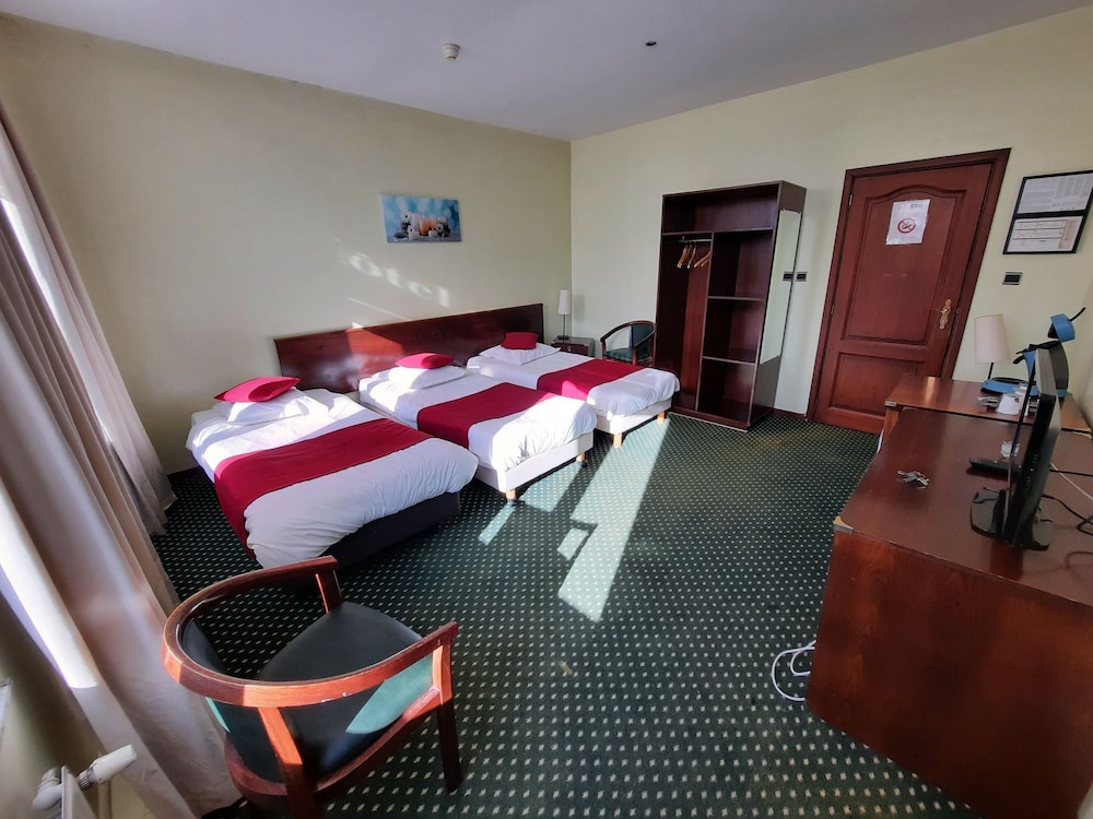 Standard Triple Room - Photo 2