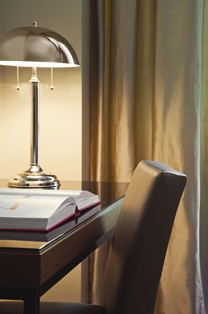 Junior Suite, City View