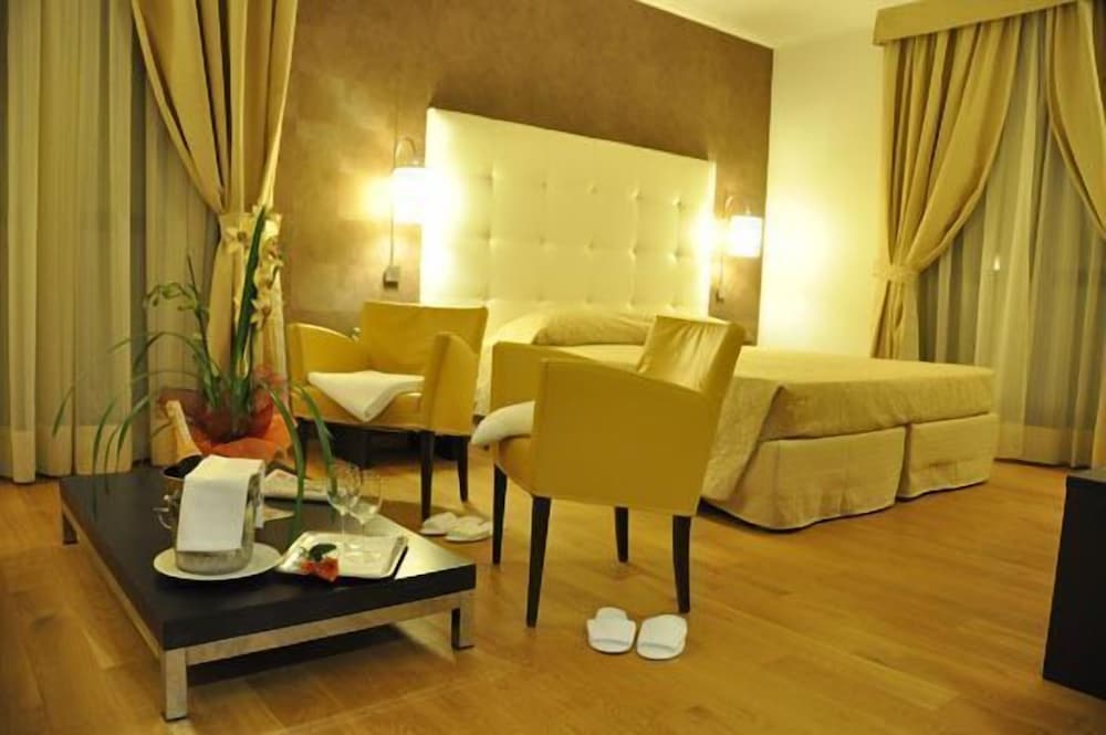 Quadruple Room photo 2