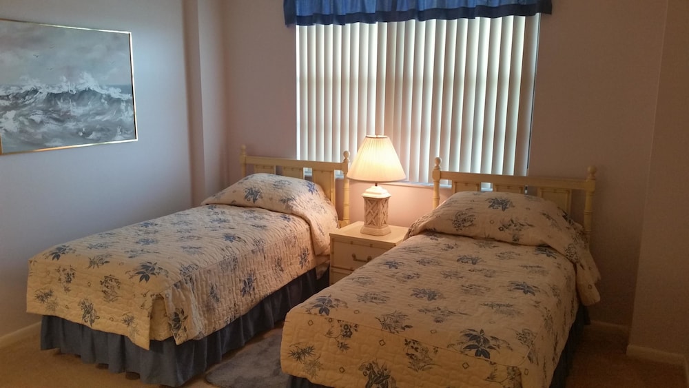 Condo, 2 Bedrooms photo 1