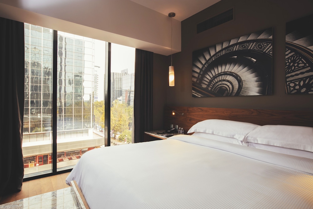 Executive Suite Single