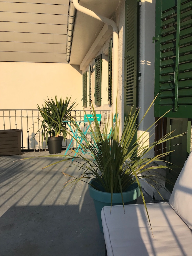 City Apartment, Ensuite, City View (Le Confidence 28) photo 3