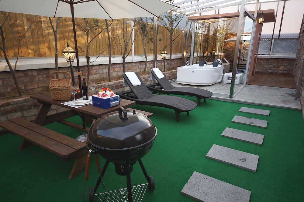 Suite (Outdoor Spa) photo 3