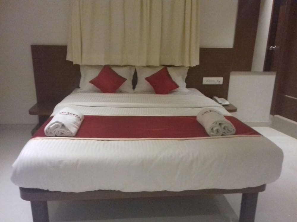 Deluxe Room, 1 Double Bed, Non Smoking (Ac) photo 1
