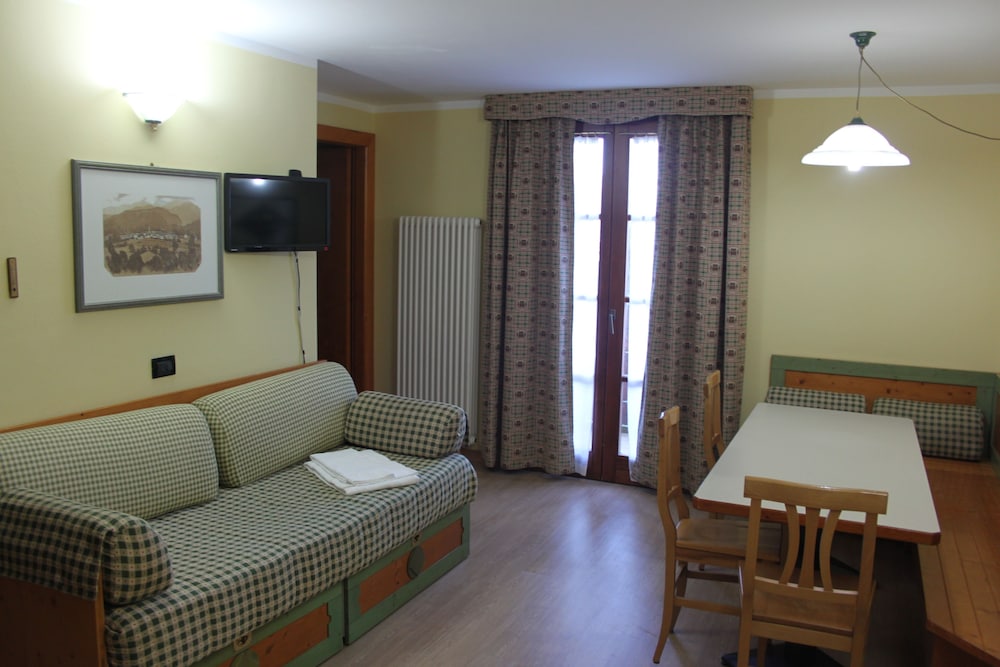 Superior Condo, 2 Bedrooms photo 2