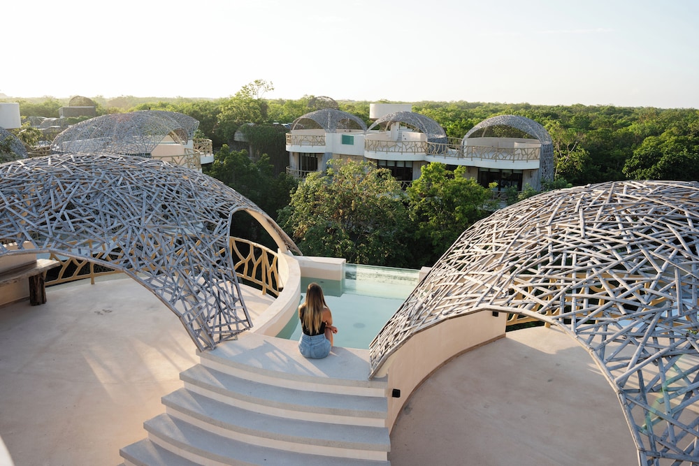 Panoramic Suite - Photo 3