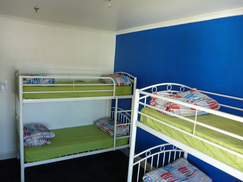 Basic Shared Dormitory, Ensuite photo 2