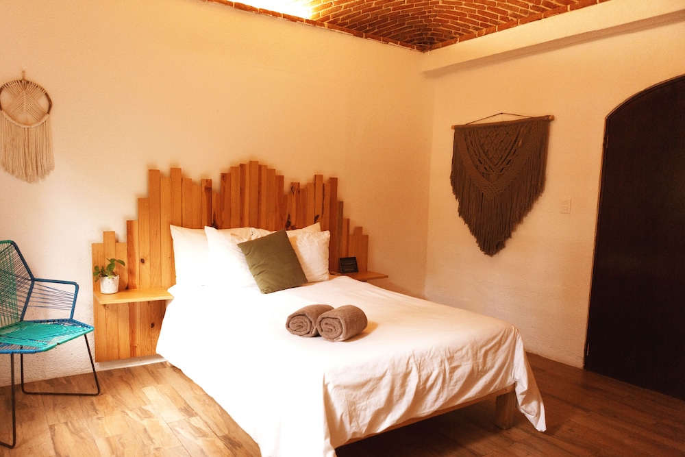 Standard Room, 1 Bedroom (Private Room ) - Photo 12