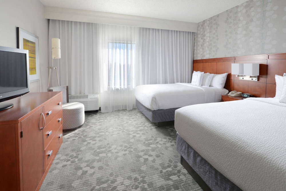Superior Suite, Multiple Beds (One Bedroom) photo 1
