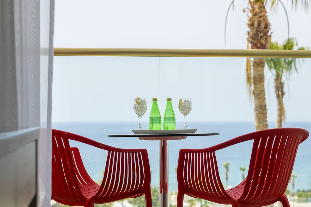 Standard Double or Twin Room, Sea View - Photo 5