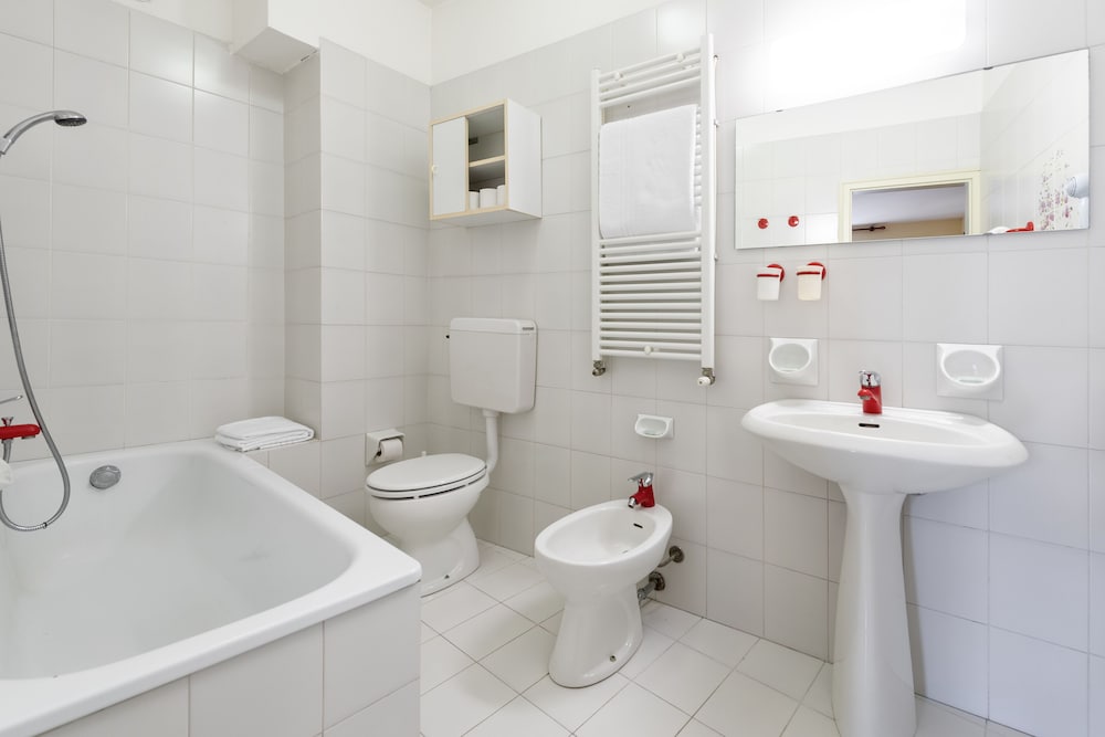 Standard Double Room - Photo 6