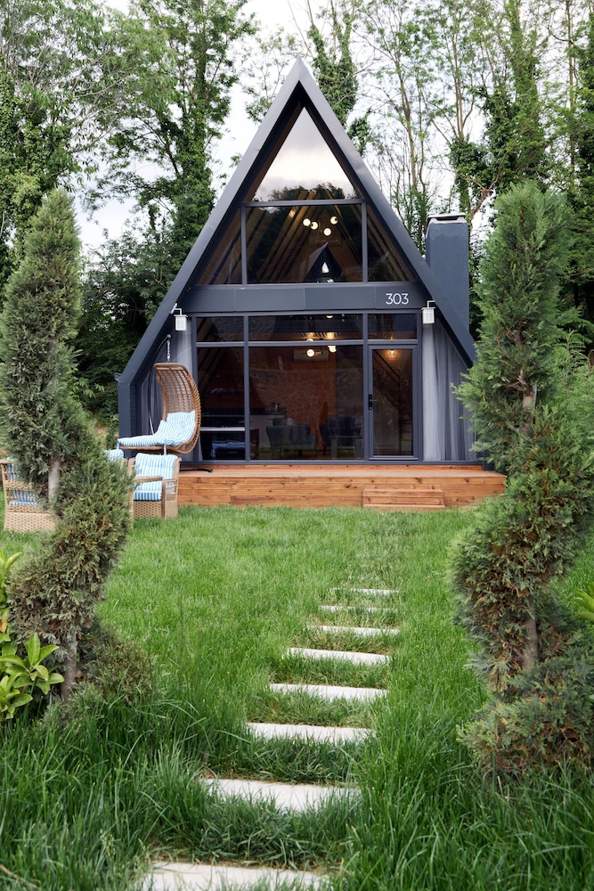 Superior Bungalow - Photo 10