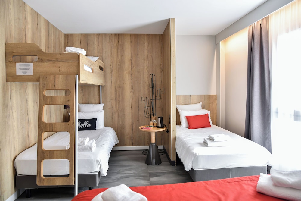Room, Multiple Beds photo 3