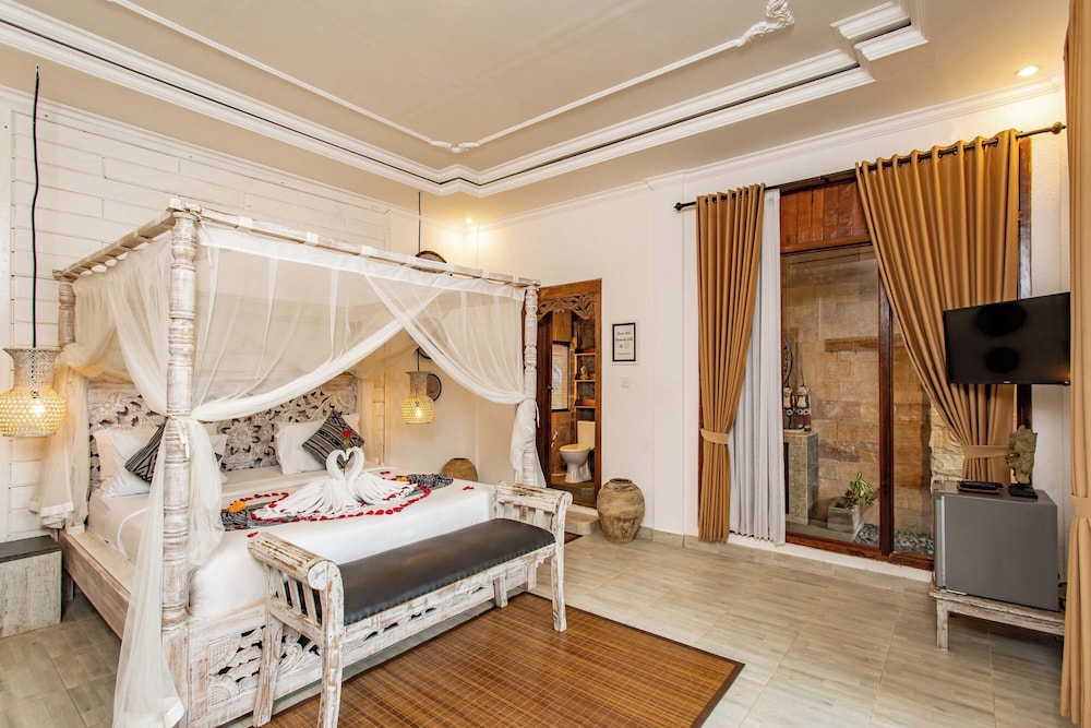 One Bedroom Deluxe with Plunge Pool - Photo 13