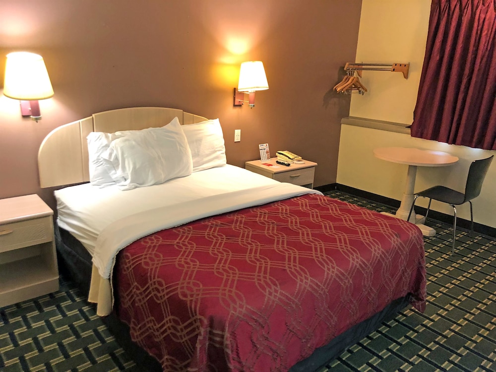 Room, 1 Queen Bed, Non Smoking photo 1