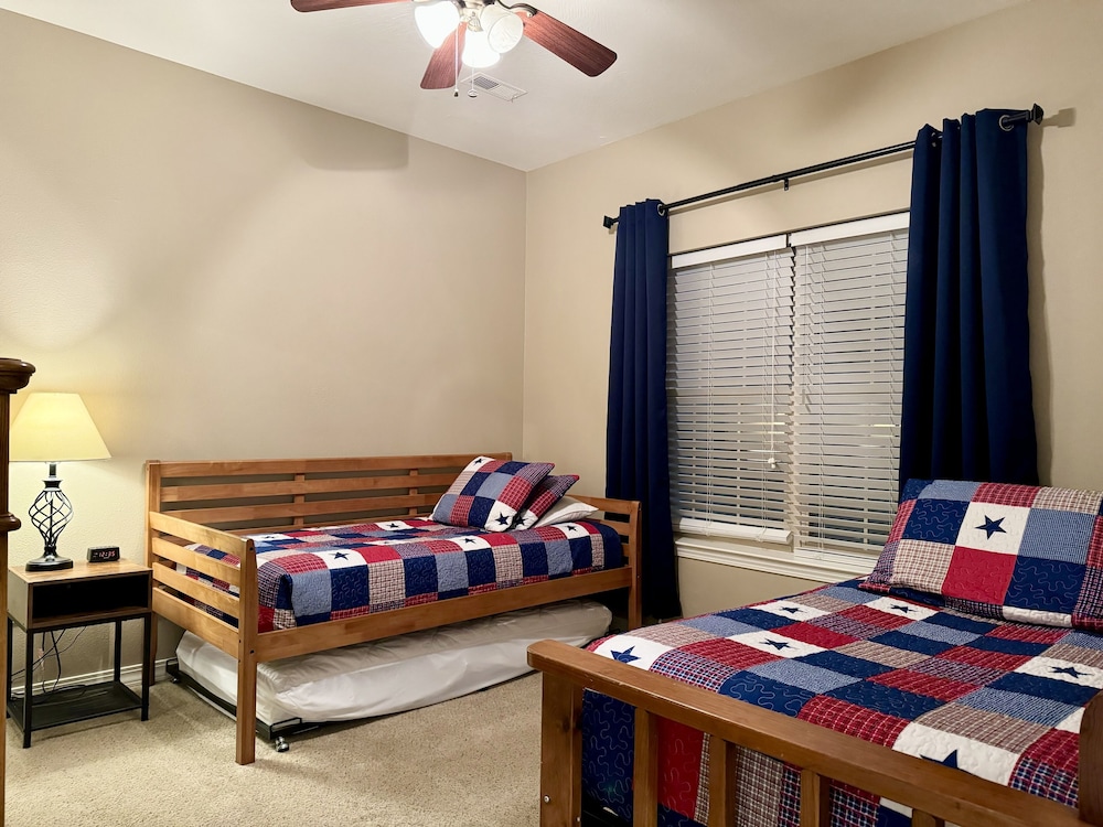 Condo, 3 Bedrooms photo 1