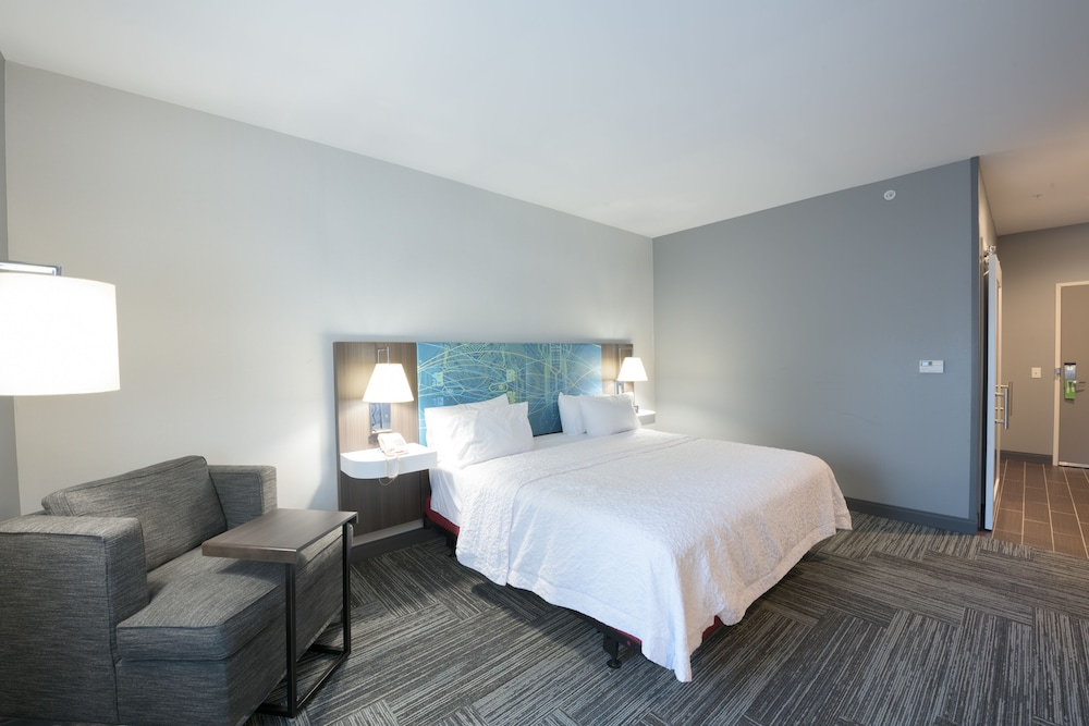 Room, 1 King Bed with Sofa bed, Accessible (Roll-in Shower) photo 2