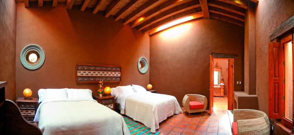 Mater Suite Curicaveri photo 3