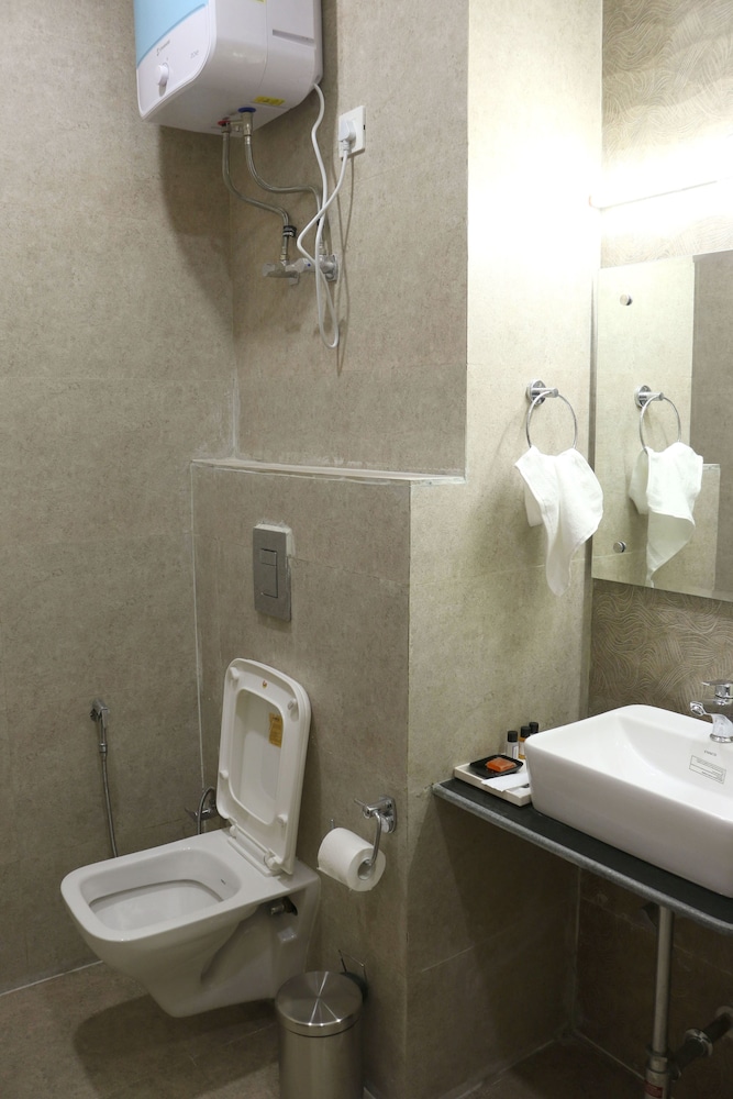 Standard Double Room, 1 Double Bed, City View photo 2