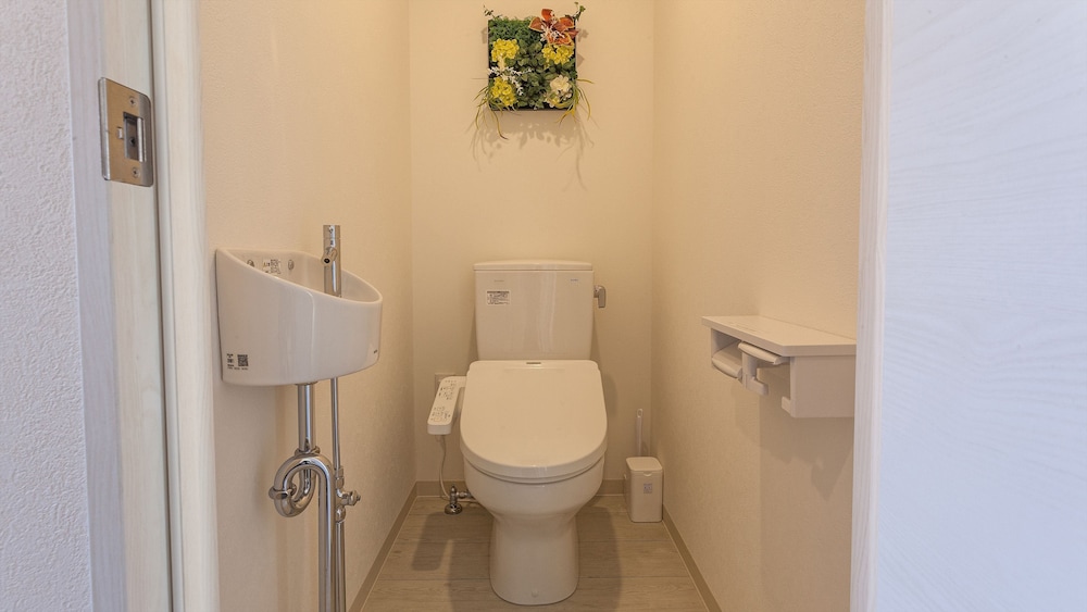Double Room - Photo 7