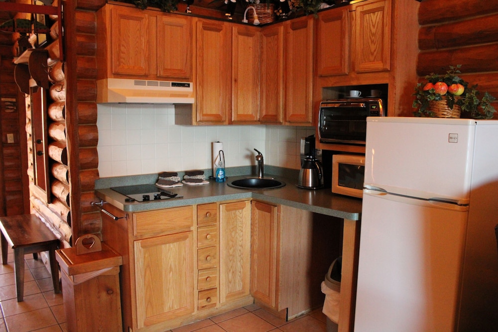 Riverview Kitchenette (4 person) photo 3